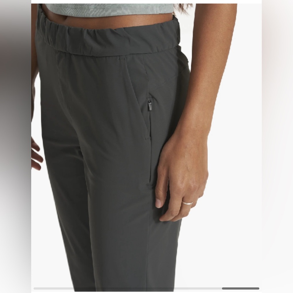 Vuori Miles Ankle pants